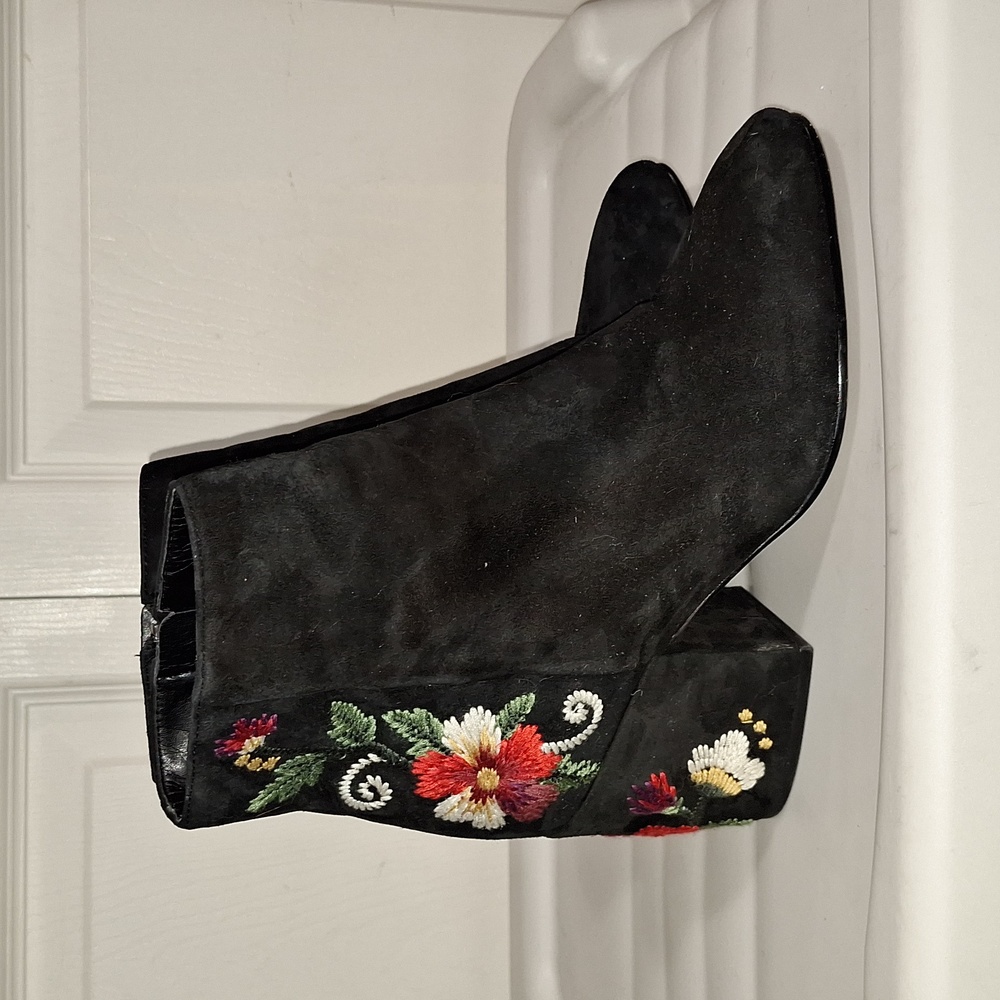 Sam Edelman suede leather ankle boots heels - 7 - embroidered black - Picture 5 of 10